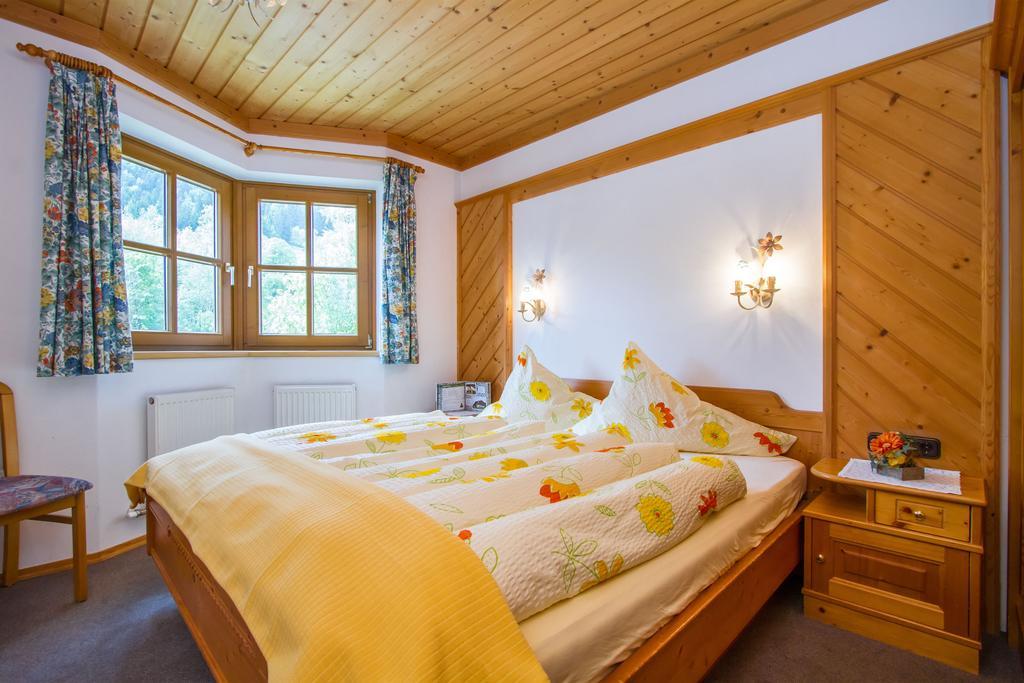 Ferienhaus Niedermoser Леоганг Номер фото